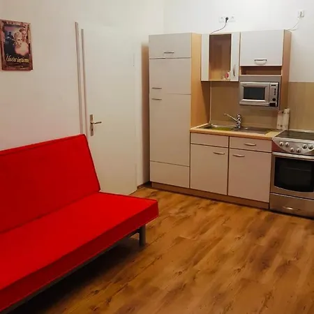 Geschmackvoll Eingerichtetes Ferien In *